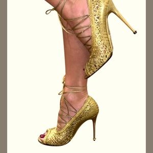 Tom Ford Napa Laces Gold Pump $1690 41